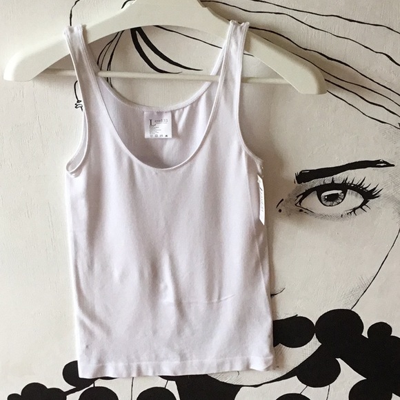 Basic Layering Top - Picture 1 of 3